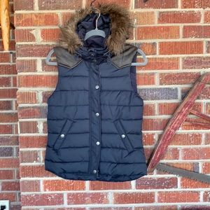 LOGG by H&M fur and leather trim quilted navy vest. Super warm EUC